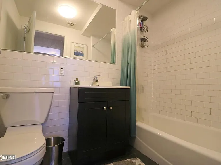 424 E 10th St #3B — Photo 6