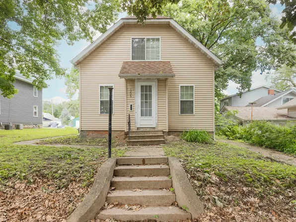 1206 36th St, Rock Island, IL 61201