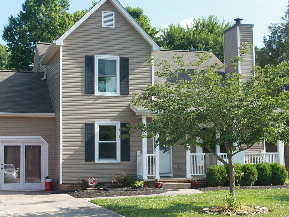 1st image of 825 Summerdale Dr