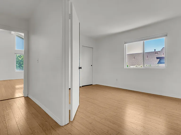 2750 N Canal St — Photo 28