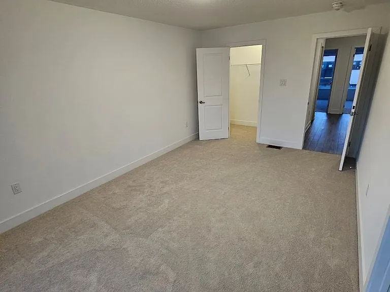 763 Stanstead Path — Photo 16