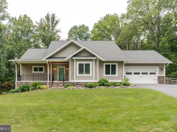 5633 Natasha Ct, Harrisonburg, VA 22802