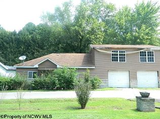 181 Willard Rd, Shinnston, WV 26431