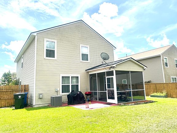 4th image of 9701 Crofton Dr