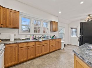 2711 E Kenwood Blvd, Milwaukee, WI 53211