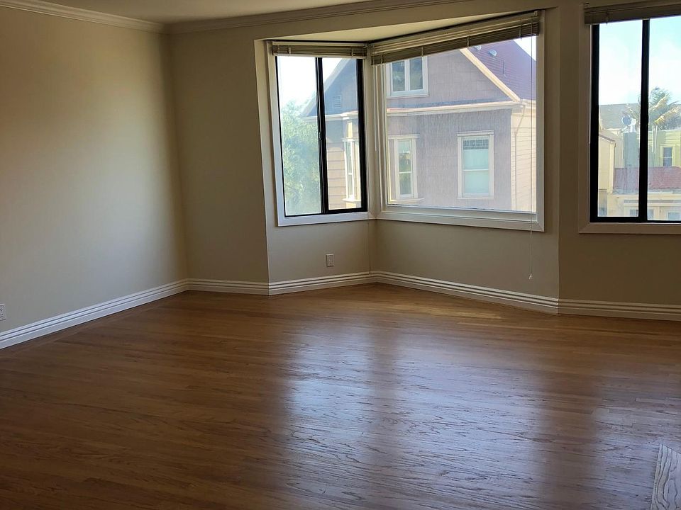 1st image of 785 Bay St APT 3