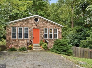 729 Spruce Dr, Lusby, MD 20657