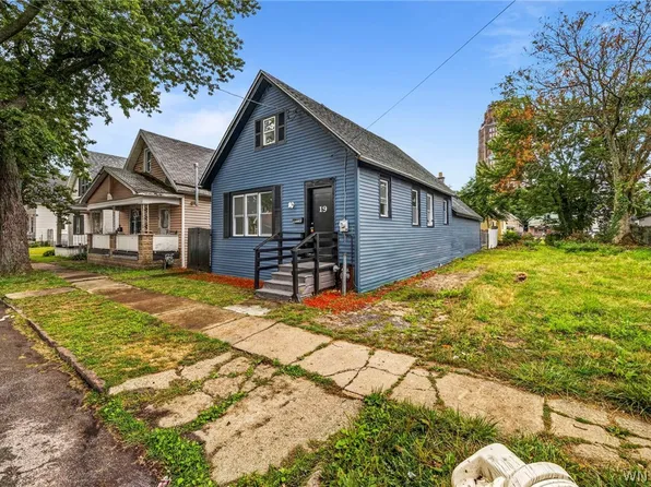 19 Concord St, Buffalo, NY 14212