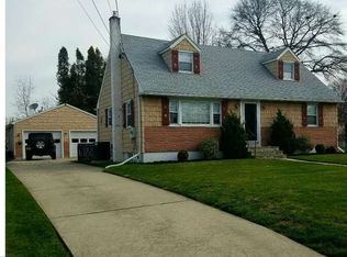 106 Susan Dr, Ewing, NJ 08638