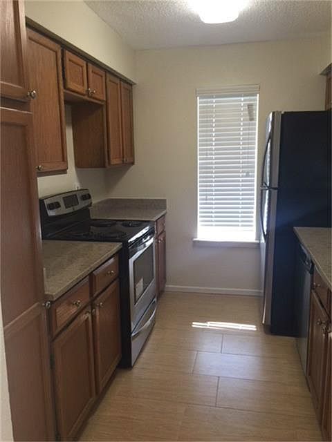 2nd image of 10555 Turtlewood Ct Unit 2115