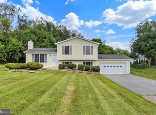 4724 Trail Ct, Westminster, MD 21158