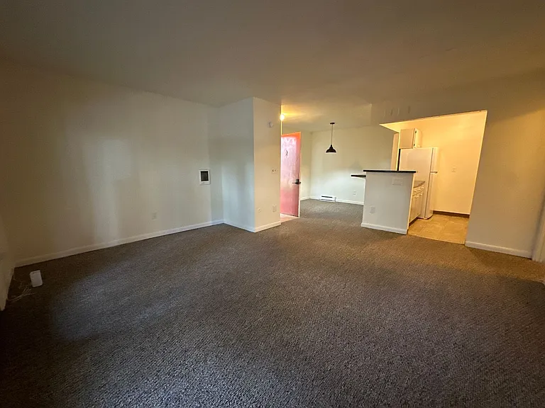 University Park Apartments near Cornell University — Photo 112