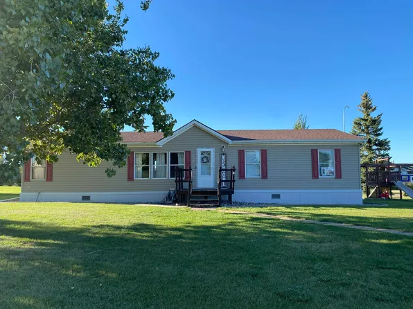 800 31st Ave SW Lot 704, Minot, ND 58701