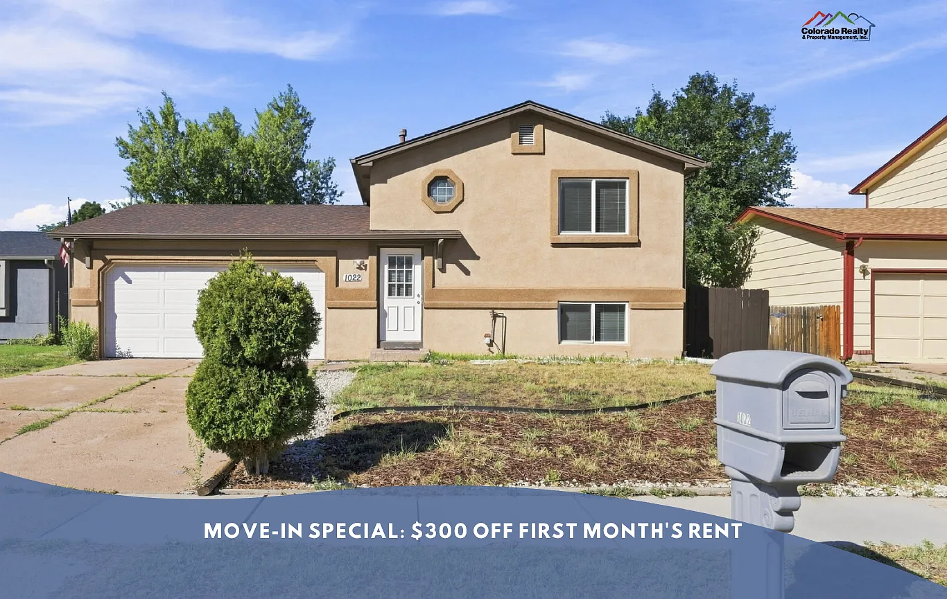 3 bed, 1.5 bath, 1111 sqft, $1,896 — Photo 1