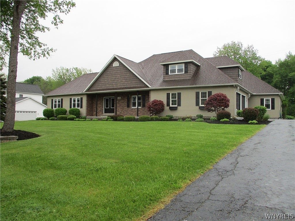 43 Edgewood Dr, Batavia, NY 14020 Zillow