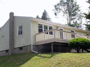 50 Hunt Ave, South Kingstown, RI 02879