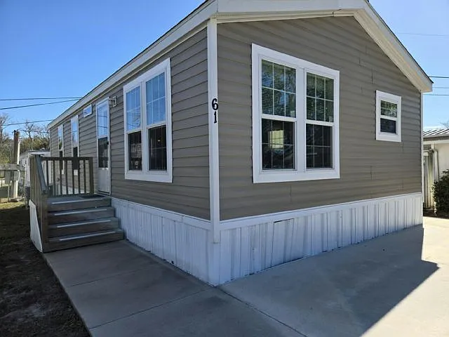 Building Photo - 5611 Bayshore Rd #61