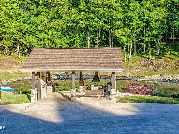 134th image of 167 Tailwater Rd