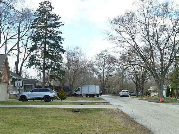 5th image of 7317 W 114th St