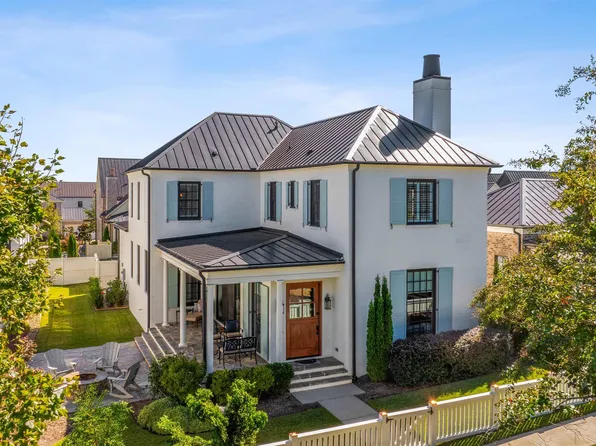 7 Gambrell Dr, Greenville, SC 29615