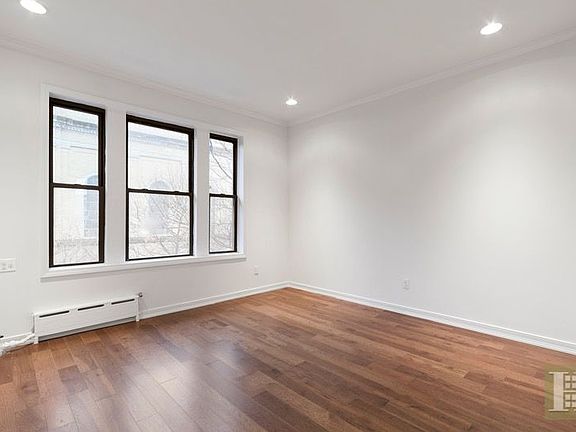 2nd image of 567 6th St APT 14