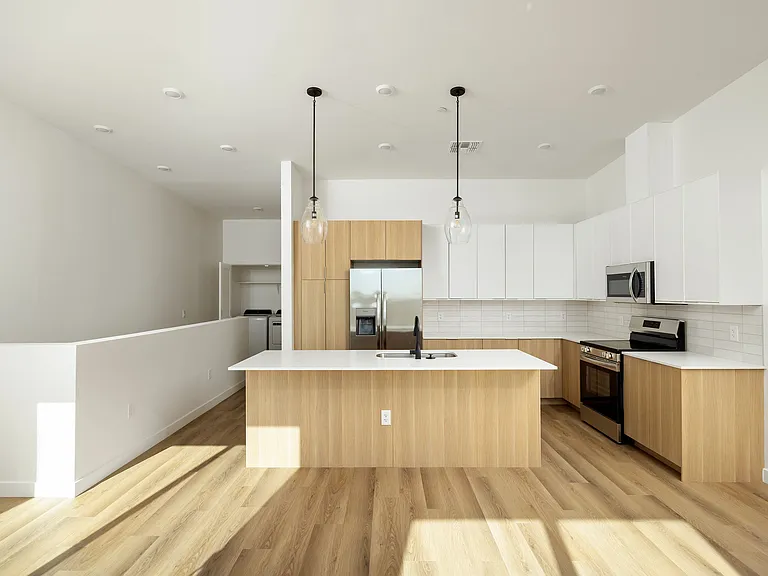 Sonoran Row Townhomes — Photo 2