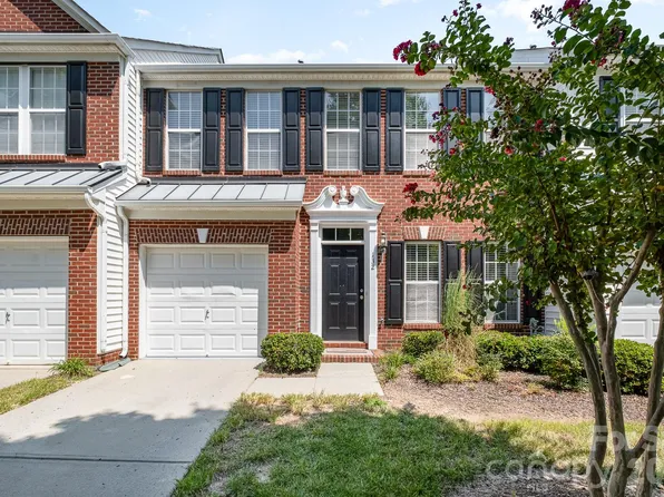 132 S Arcadian Way, Mooresville, NC 28117