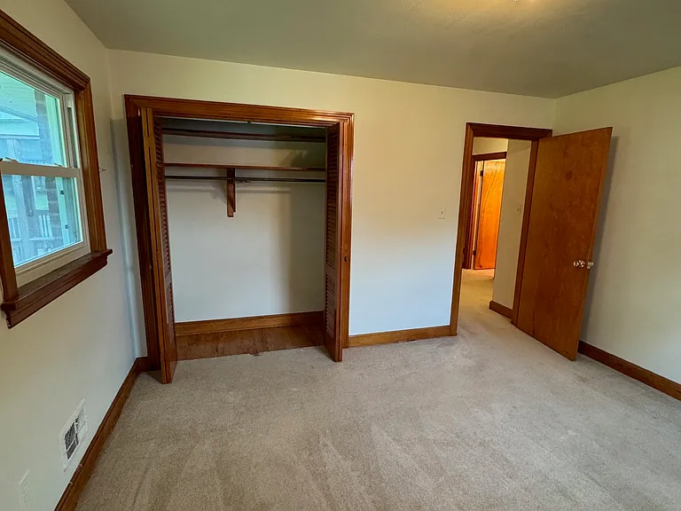 710 Eastwood St — Photo 10