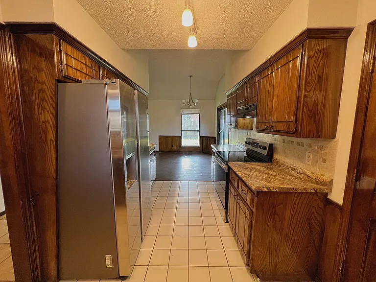 112 N Grand Fork Dr — Photo 9