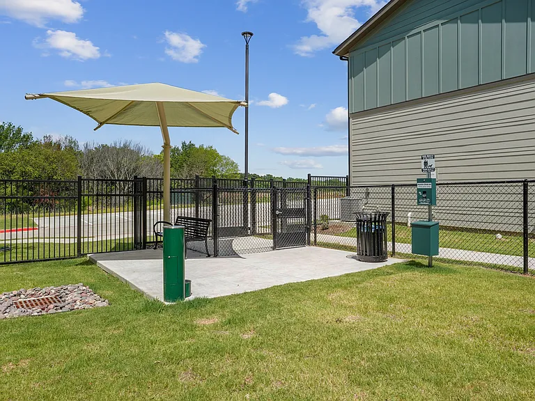 Sherman Park Village Apartments, in Dallas, Texas