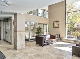 Parkdale Place, London, ON N6A 3L6