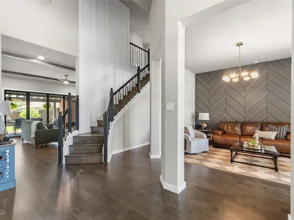 5949 Carroll Dr, The Colony, TX 75056
