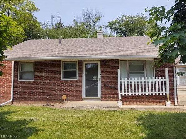 1203 32nd St NW, Canton, OH 44709