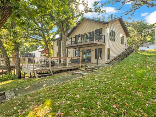 16640 255th Ave, Spirit Lake, IA 51360