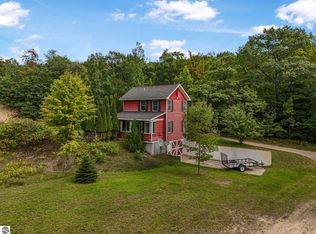 5361 N Manitou Trl W, Leland, MI 49654
