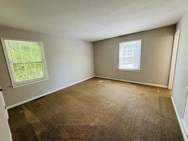 2712 Wellesley Ct — Photo 16