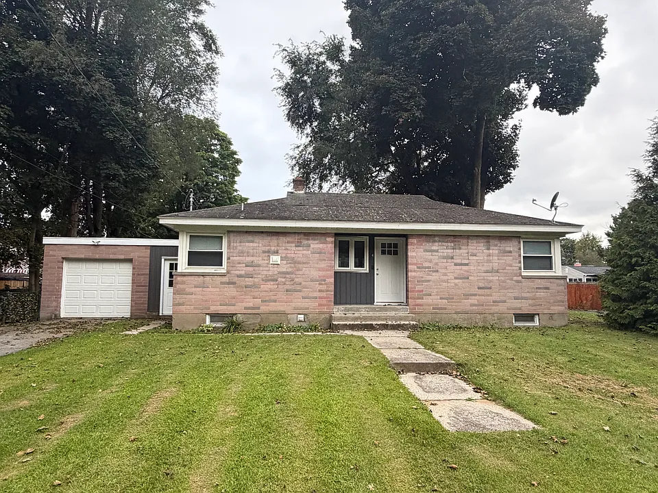 4 Cottonwood Pl