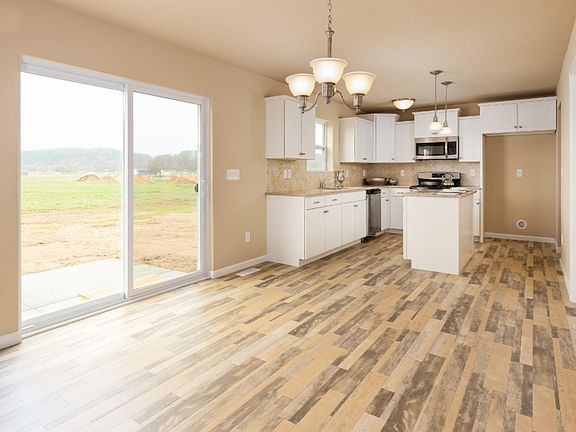 5th image of 4407 Wood Way Ct