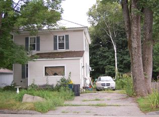 11 Front St, Rumford, ME 04276