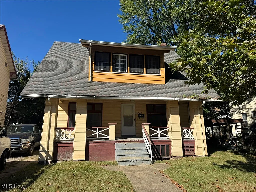 11907 Thornwood Ave photo 1