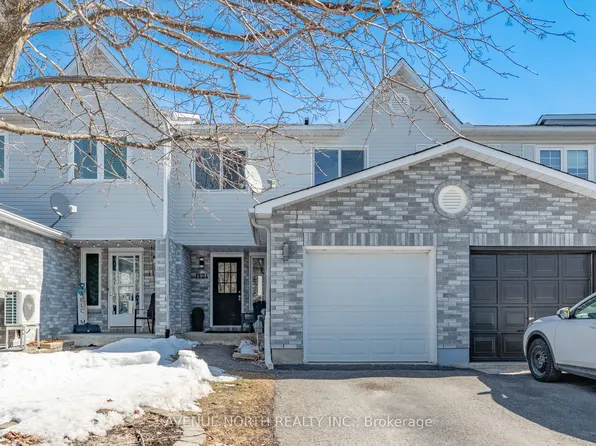 1121 Dianne Ave, Clarence Rockland, ON K4K 1J6