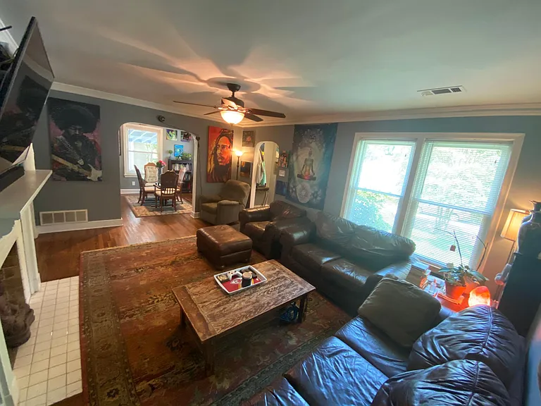 3589 Kenwood Ave — Photo 7