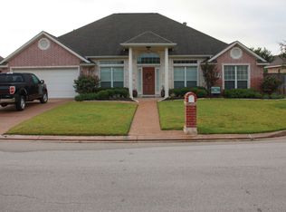3816 Park Hampton Dr, Bryan, TX 77802