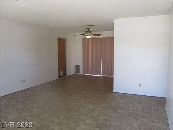 4th image of 212 Meyers Ave