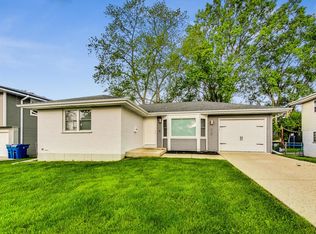 470 S Oak Glen Dr, Bartlett, IL 60103