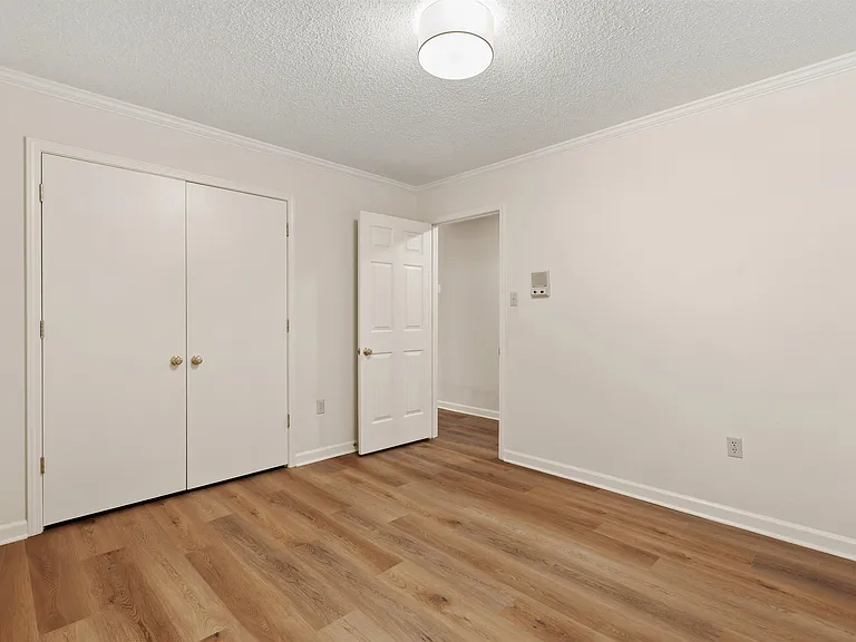 8604 Sandpoint Dr — Photo 17