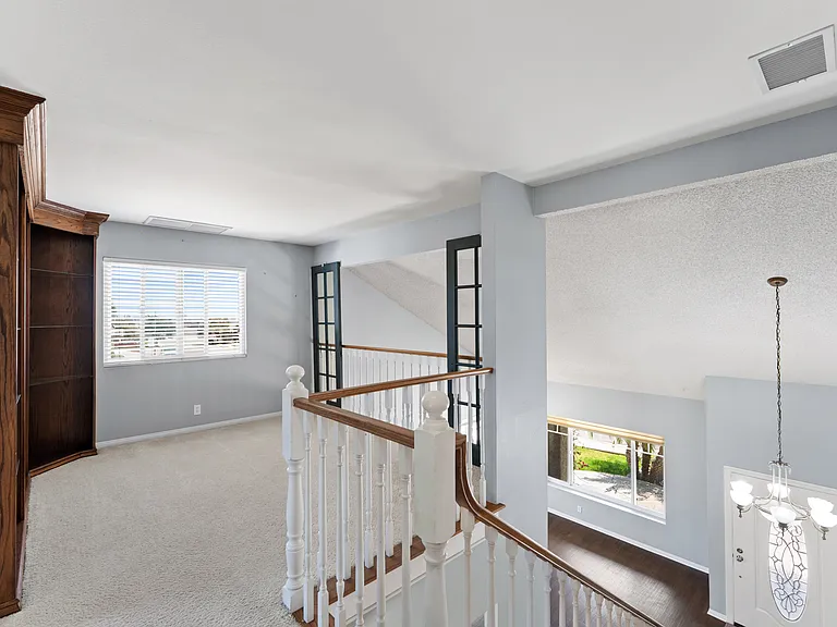 2292 Buffalo Ave — Photo 24