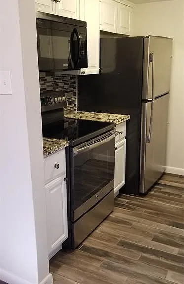 830 Threadneedle St #228 — Photo 2