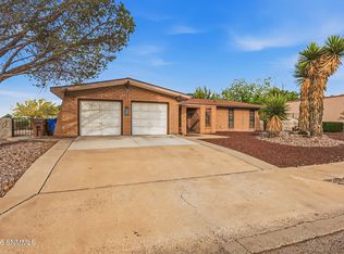 3410 Neptune Dr, Las Cruces, NM 88012
