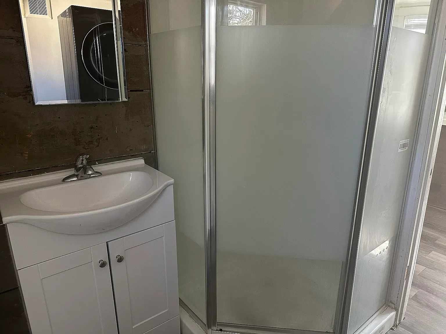 2 bed, $1,400 — Photo 4